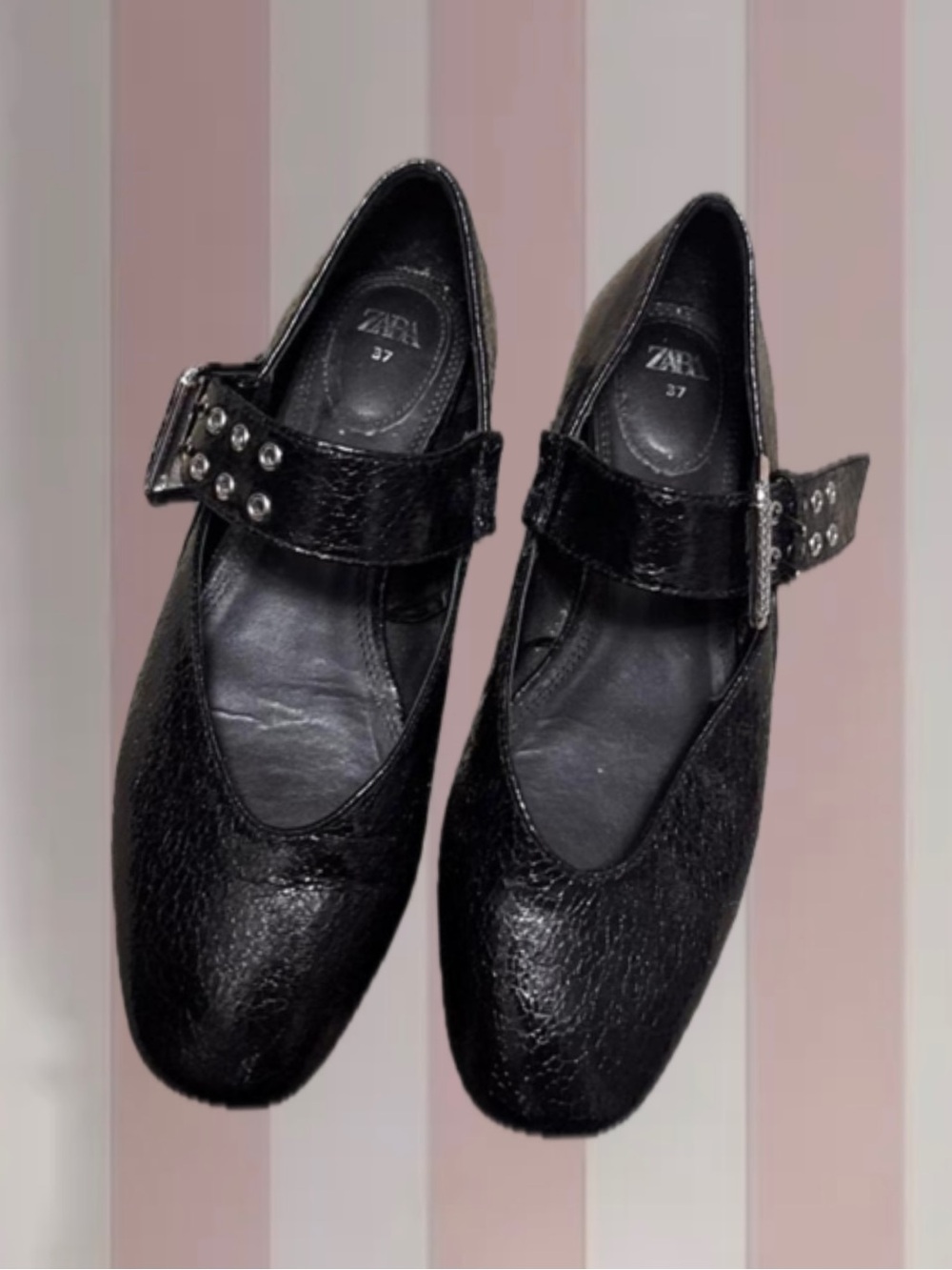 Zara Black flats with grommet buckle detail